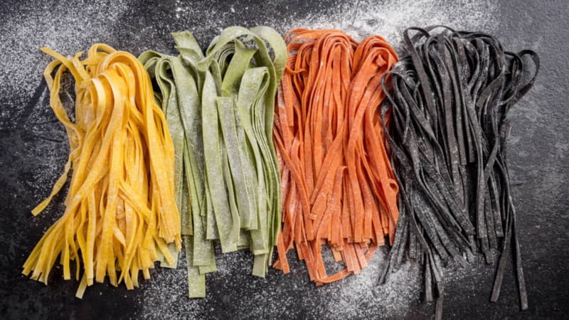 4 Verschiedene Pastasorten.