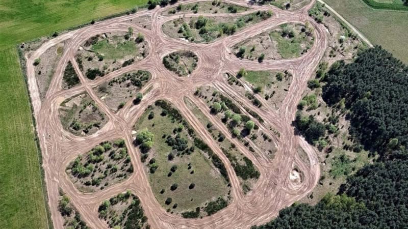 Die Panzer fahr Strecke bei Berlin aus der Vogel perspektive,
