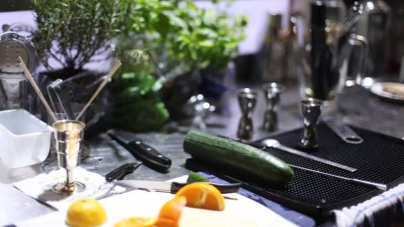 Garnitur für verschiedene Gin Getränke beim Gin Tasting in Dresden.