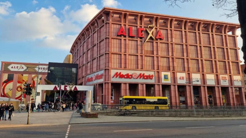 Alexa Einkaufszentrum am Alexanderplatz - Stadtführung 1920er Jahre in Berlin.
