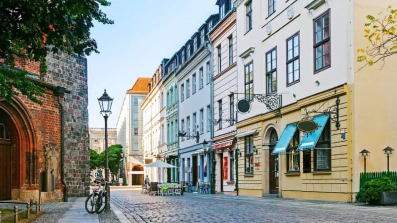 Stadtführung in Berlin durch das Nikolaiviertel.