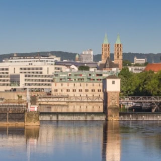 Fluss Fulda und die Skyline von Kassel