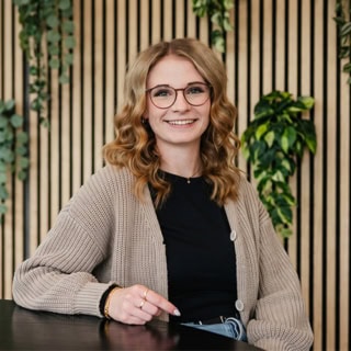 Mitarbeiterin Pia Hansch der Erlebnisfabrik als Portraibild